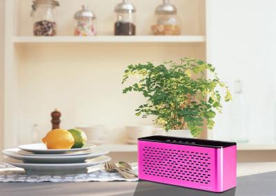 China Pink Metal Case Wireless Bluetooth Speaker Rechargeable Stereo Hifi Outdoor for sale