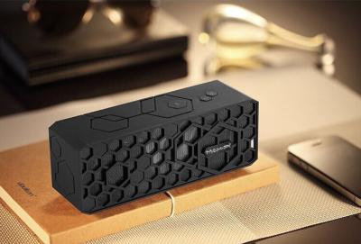 China Waterproof Outdoor Home Bluetooth Speakers Small Wireless Speakers Line In Play for sale