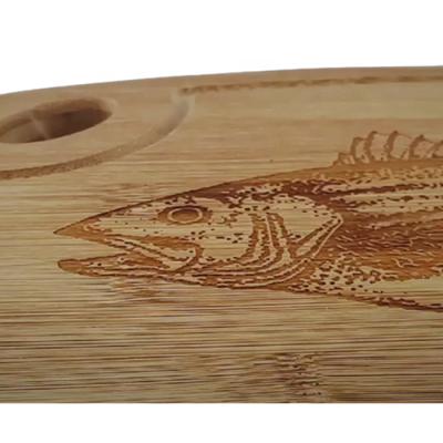 China Sustainable Hot Sale Customized Laser Engraved Smooth Kitchen Small Wooden Cutting Board for sale