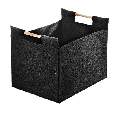 China Home Storage Neutral Simple Dirty Felt Viable Collapsible Wooden Handle Laundry Hamper Stick Bag Storage Basket Manufacturer Direct Sales for sale