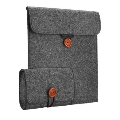 China Customized Size Felt Felt Laptop Sleeve / Felt Laptop Sleeve With Button / Felt Laptop Bag for sale