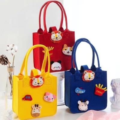 China Fashion Customized Gift Cute Cartoon Fansional Felt Tote Handbag Shopping Bag for sale