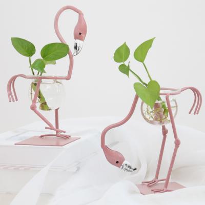 China Amazon Hot Sale Modern Metal Flamingo Planter Bulk, Clear Mini Flower Glass Pot for sale