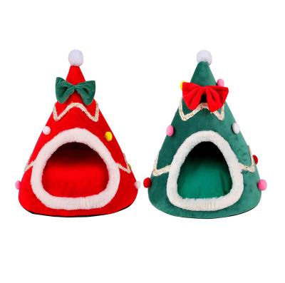 China Breathable Super Cute Christmas Tree Pet Bed Soft Heating Christmas Nest Cat House Cat Dog Tent Bed Cave for sale