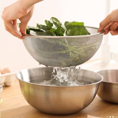 China Sustainable Stainless Steel Mixing Bowl With Fruit Vegetable Strainer Wash Set Drain Basket Kitchen Tools for sale