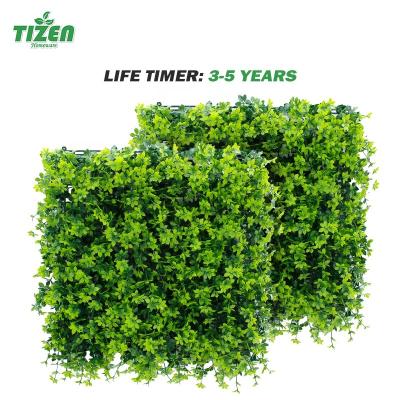 Chine High Quality Minimalist Tizen Hotel Garden Store Decoration Boxwood Material Hedge Hanging Green Plants Artificial Grass Wall à vendre