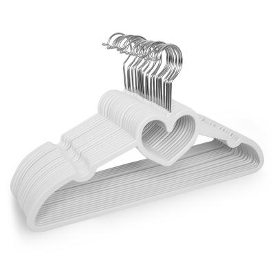 China Modern high quality plastic heart hangers wholesale for sale