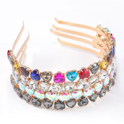 China Popular Crystal Rhinestones Heart Shaped Crown Girl's Tiara Hot Selling Wedding Party Headband Tiara For Girls for sale