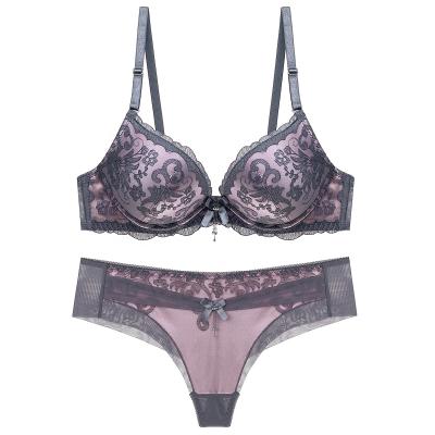 China European Sexy Breathable Lingerie Set Lift Up Retro Embroidered Fashion Bra Panties Set Luxury Lace Mature Women In Thongs Bra And Briefs Set for sale