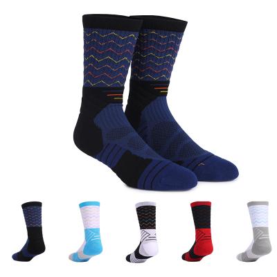 China Athletic Mens Striped Thick Crew Socks Sports Personalized Customized Color Mens Basketball Socks for sale