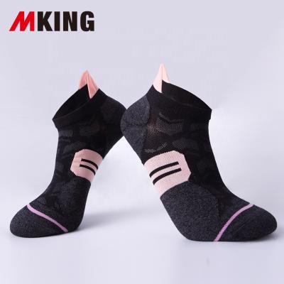 China Manufacturers Outdoor Women's Disposable Fashion Athletic Socks Running Sport Booties Ankle Black Coolmax Sock for sale