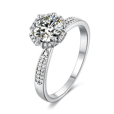 China Romantic White Gold Silver Plated Women's Engagement 925 Moissanite Rings for sale