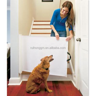 China New RH-4723 Dog Playpen Durable Folding Retractable Pet Barrier Gate Dog Gate for sale