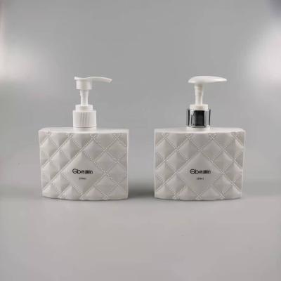 China Square Plastic Shampoo Bottle for Lotion Personal Care Products 260ml Empty Packaging for sale