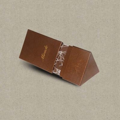 China Recycled Materials Customized Lipstick Paper Box Perfume Triangle Shape Gift Box Wholesale Lip Gloss Lip Gloss Eyelash Packaging Box With Insert for sale