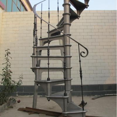 China Residential Cast Iron Spiral Staircase Metal Decorative Easily Assembled Exterior Stairs for sale