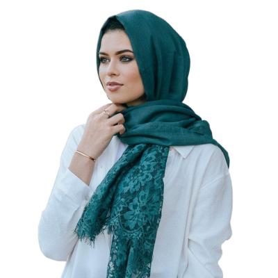 China 2021 new cotton lace hemp hijab malaysia plain scarf lace hijab for women for sale