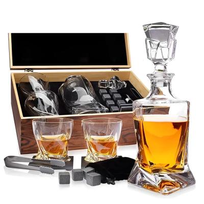 China Old-fashioned retro classic old-fashioned crystal whiskey decanter set wooden box whiskey glass set glass gift box for sale