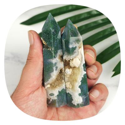 China Europe wholesale bulk crystal cuarzoss natural quartz stone open healing stones tower crystal point aquatic agate for sale