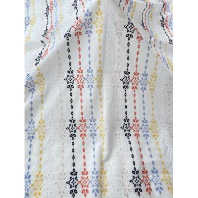 China Viable Three-Dimensional Handmade Chemical Yarn Polyester Guipure Embroidery 3D Decals Embroidery Dress Lace Fabric for sale