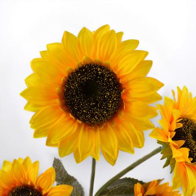 China Touch Silk Fake Flower Natural Artificial Flowers Large Cheap Plastic Sunflowers For Garden Decoration for sale