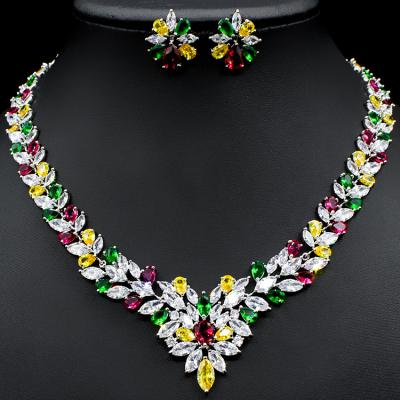 China FASHIONABLE Zircon kadin zirconia miner jewelry set in di kolye set d'inci zirkon di zirconi di collana catena di zirconia set for sale