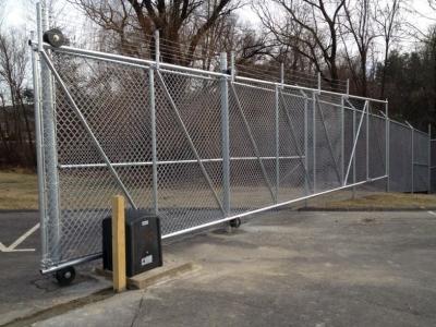 China Barbed/barbed selvedge Chain Link Panels Fence1.5mx10x50mmx50mm2.8mm, 29kg for sale