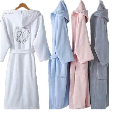 China 2020 Factory Outlet White Flannel Pajamas Sleepwear Women Hotel Thermal Sleepwear Wholesale Bathrobe for sale