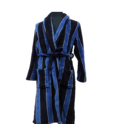 China 2020 Thermal Outlet 100% Polyester Flannel Printing Hotel Bathrobe for sale