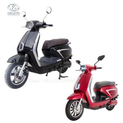 China Unisex Cheaper Electric Motorbike 1200W Adult Fast Electric Vespa With Disc Brake Moped Electric Scooter for sale