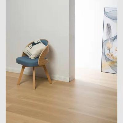 China Solid Color Modern European Soft White Three-Layer Modern Design Solid Color Plane Living Room Oak 3.0mm Wood Flooring for sale