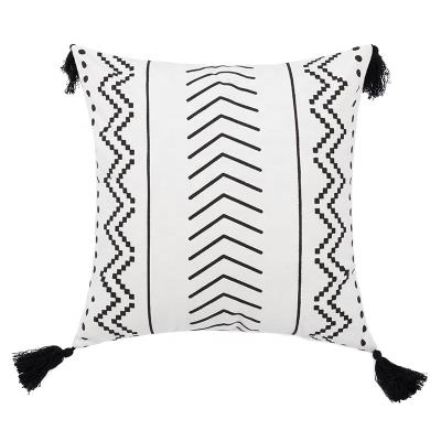 China Home Decor Country Accent Luxury Modern PU Linen Spliced ​​Cotton Pillow Shams with Boho Designs with Tassels for Home Decor for sale