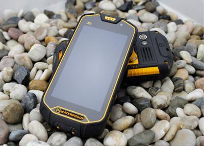 China 4,5 pulgadas MTK6577 se doblan Smartphone impermeable desbloqueado base con el Walkietalkie en venta