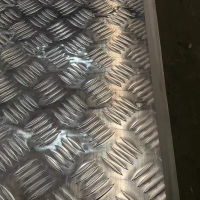 China Construction Shipbuilding Embossed Diamond Aluminum Plate Sheet Aluminum Diamond Plate for sale