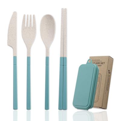 China 4PCS Travel Sustainable Portable Utensil Set Collapsible Wheat Straw Cutlery Set With Case for sale