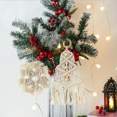 China Creative Simulation Small Handwoven Snowflake Yarn Cotton Yarn Tapestry China Christmas Tree Decorative Bed Wall Tapestry Creative for sale