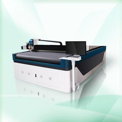 Κίνα Automatic Feeding System Hot Sale Roll Felt Sofa Cover /Seat Cover Fabric Cover Automatic Vibrating Knife Cutting Machine προς πώληση