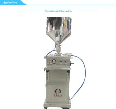 중국 Semi Automatic Food Filling Machine Water Liquid Filling Machine 판매용