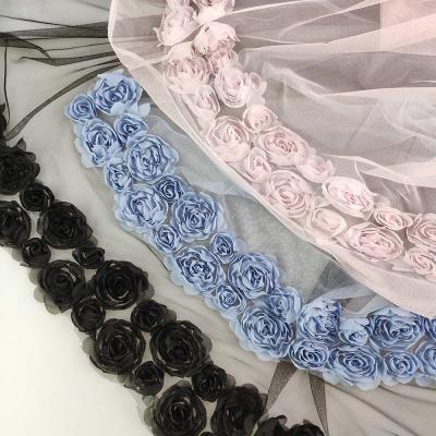 China Design Anti-static Embroidery Rose Tulle Bridal Veil Tulle Fabric For Bridal for sale