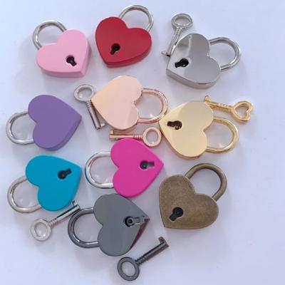 China Antique Style Mini Padlocks With Key Lock Vintage Heart Shape Padlock Old For Travel Wedding Jewelry Box Diary Book Suitcase Cywj202106011 for sale