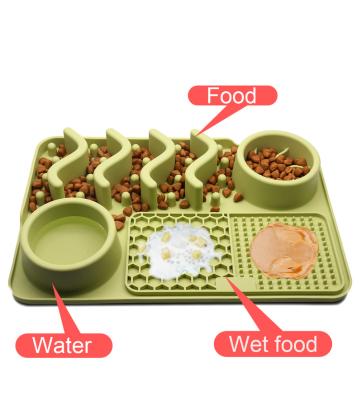 China Factory Price Viable Non-Slip Pet Slow Feeder Pet Lick Mat Food Grade Silicone Dog Bowl for sale