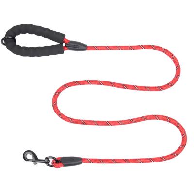 China High Quality Outdoor Reflective Round Safety Rope Polyester Pet Dog Accessories Stocked Shock Absorbing Leash Leash for sale