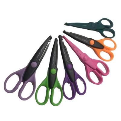 China Multifunctional Hand Scissors DIY Student Universal Portable Cutting Hand Scissors for sale