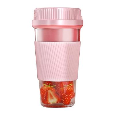 China Personal Size Mini Blender Portable USB Rechargeable Orange Juicer Customized By Car Wholesale for sale