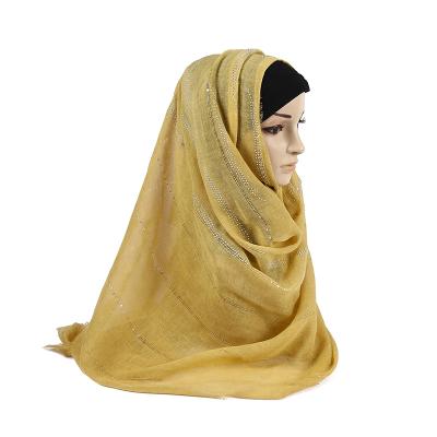 China Women Muslim Tudung Hijab Scarf 2021 Malaysia Fashion Shawl Solid Color Wholesale Shawl Rhinestone Tudung Hijab Scarf for sale