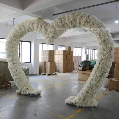 China 2020 Wedding New Arrival Wedding White Arch And Party Heart Flower For Wedding Decorations for sale