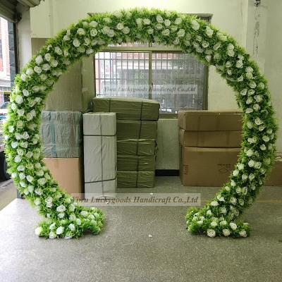 China Green Vertical Artificial Wedding Luckygoods Plant Wall Hydrangea Flower Arch Decorative Arrangement for sale