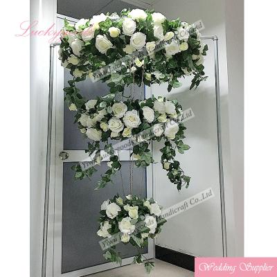 China Long Lasting Luxury 3 Layers Of Artificial Hanging Flower Arrangement With Green Leaves And White Flowers for sale