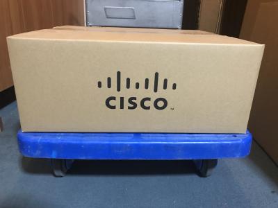 China Catalizador 3850 de Cisco interruptor WS-C3850-12X48U-L do hardware da rede de 48 portos à venda