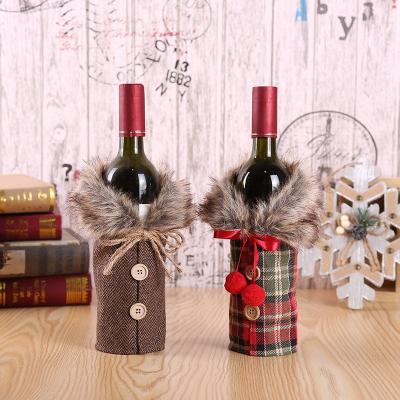 China Fashionable Navidad Christmas Holiday Decoration Champagne Bottle Cover Linen Fur Collar Red Wine Bottle Set Merry Christmas Decor for sale